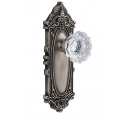 Grandeur Grande Victorian Plate w/ Fontainebleau Knob