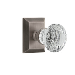 Grandeur Fifth Avenue Square Rossette w/ Brilliant Crystal Knob