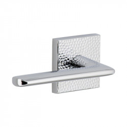 Viaggio QADMHMBRZ Quadrato Hammered Rosette with Brezza Lever