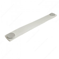 Richelieu 6125 Modern Leather and Metal Pull