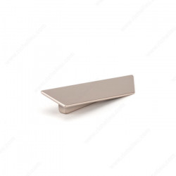 Richelieu MN2307Z64E Contemporary Metal Pull